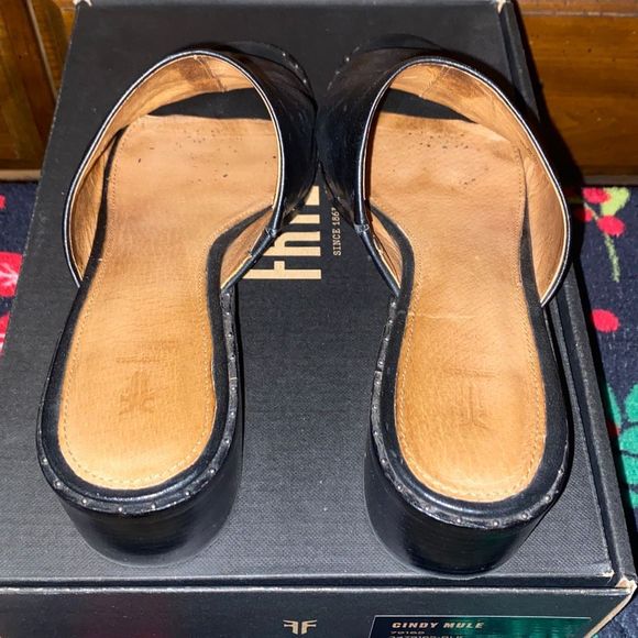 Frye woman’s Cindy mule leather Peep Toe Heeled sandals 9 AM black - Picture 6 of 8